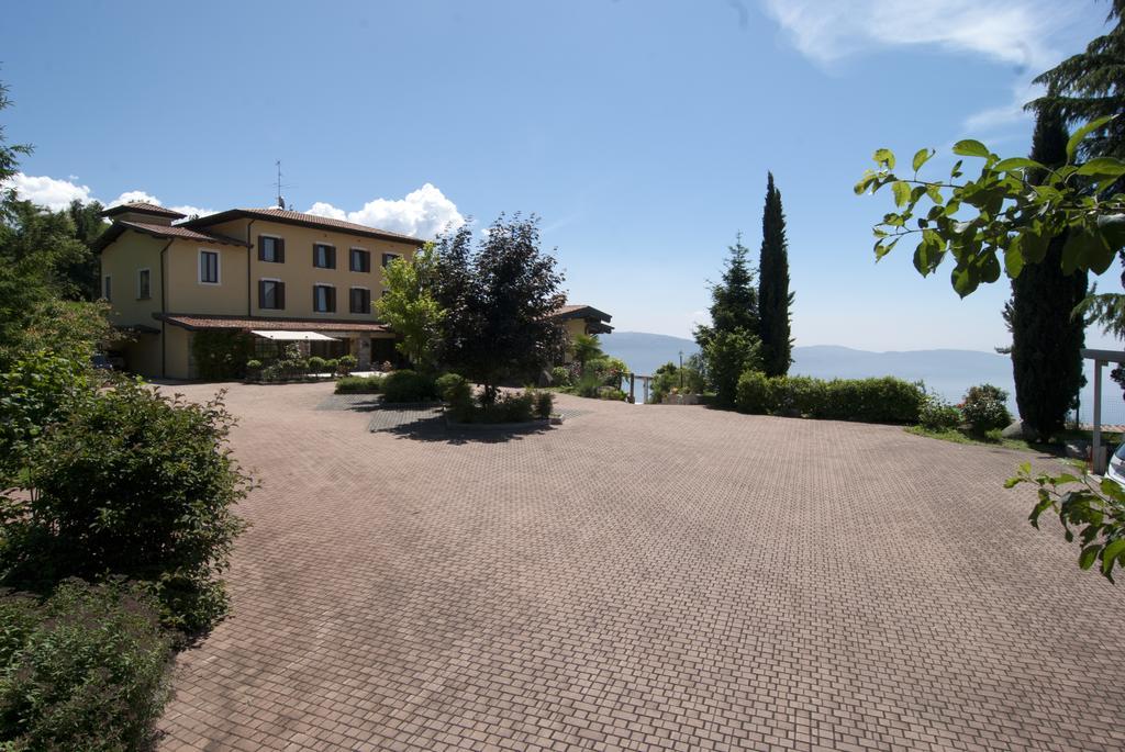 Hotel Mariano Gargnano Esterno foto